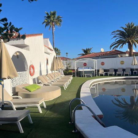 מספאלומס Rainbow Golf Bungalows, Gay Men-Only Resort מראה חיצוני תמונה