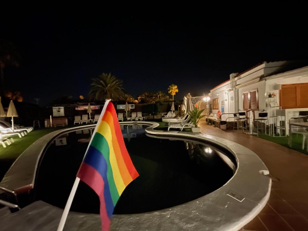 מספאלומס Rainbow Golf Bungalows, Gay Men-Only Resort מראה חיצוני תמונה
