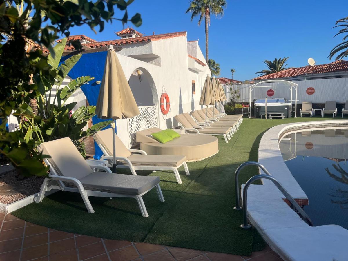 מספאלומס Rainbow Golf Bungalows, Gay Men-Only Resort מראה חיצוני תמונה